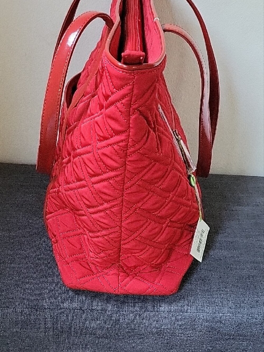 Vera Bradley Trimmed Vera Tote – Tango Red – NWT - Picture 13 of 16